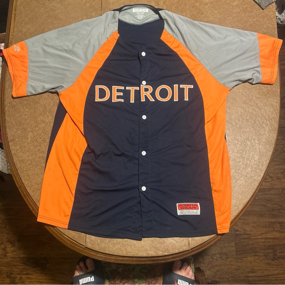 Majestic Detroit Men's Orange and Gray Shirt
